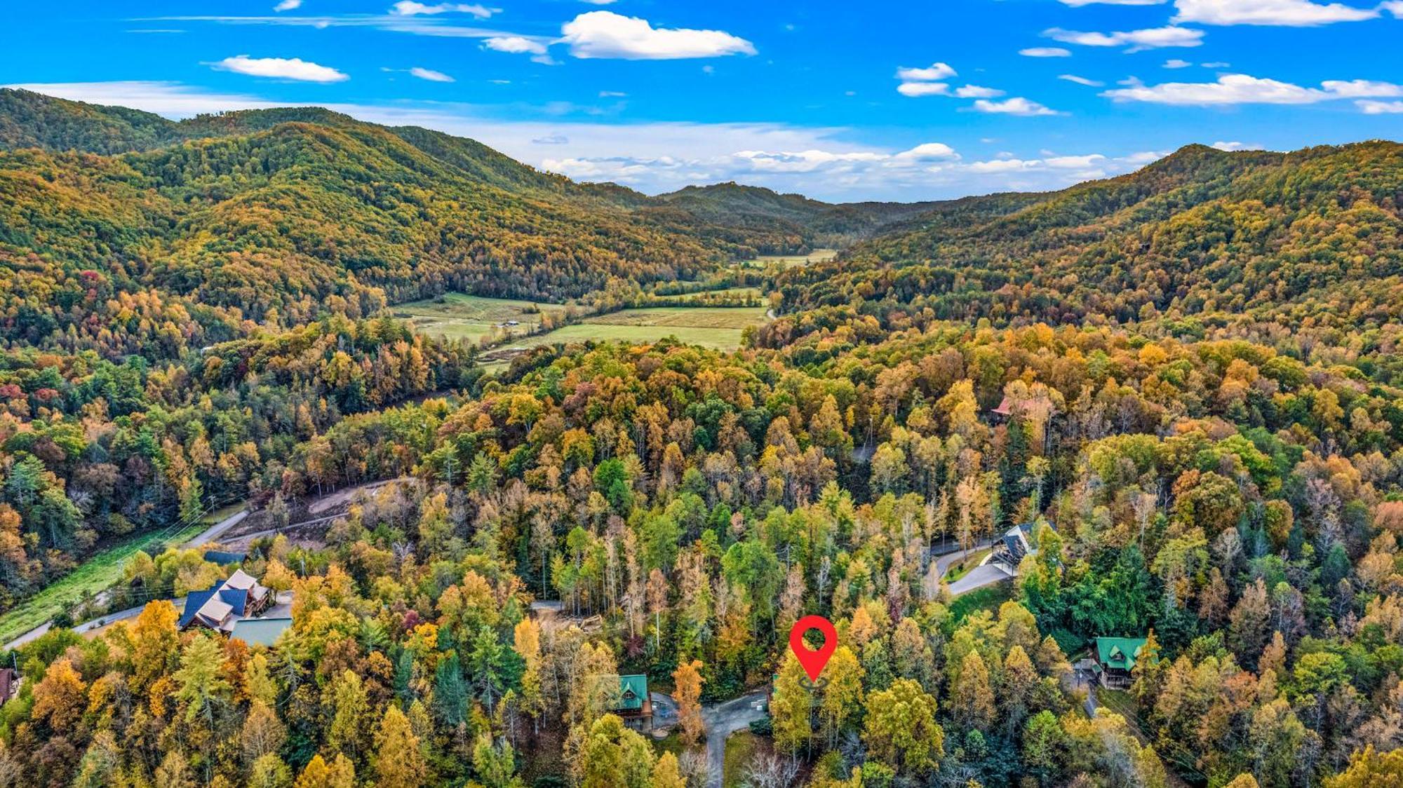 Relaxation Retreat - Pickleball Cabin - Wi-Fi, Fire Pit With Bar, Ev, Game Room, Hot Tub, Pool Access - Mins To Pf Sevierville Dış mekan fotoğraf