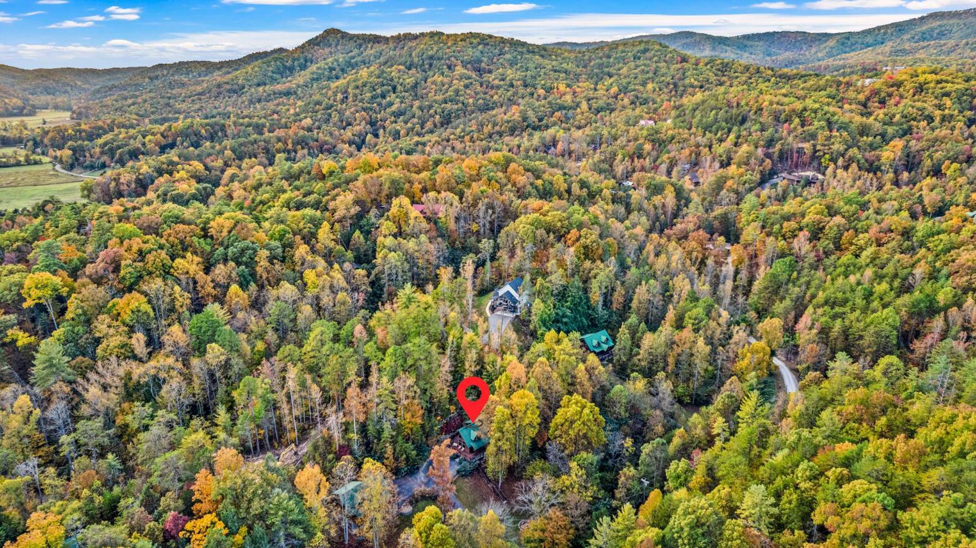 Relaxation Retreat - Pickleball Cabin - Wi-Fi, Fire Pit With Bar, Ev, Game Room, Hot Tub, Pool Access - Mins To Pf Sevierville Dış mekan fotoğraf