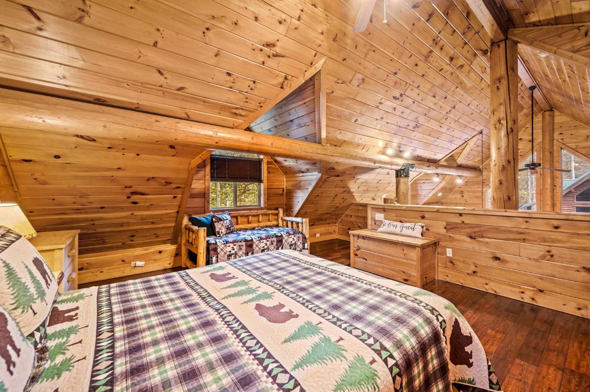 Relaxation Retreat - Pickleball Cabin - Wi-Fi, Fire Pit With Bar, Ev, Game Room, Hot Tub, Pool Access - Mins To Pf Sevierville Dış mekan fotoğraf